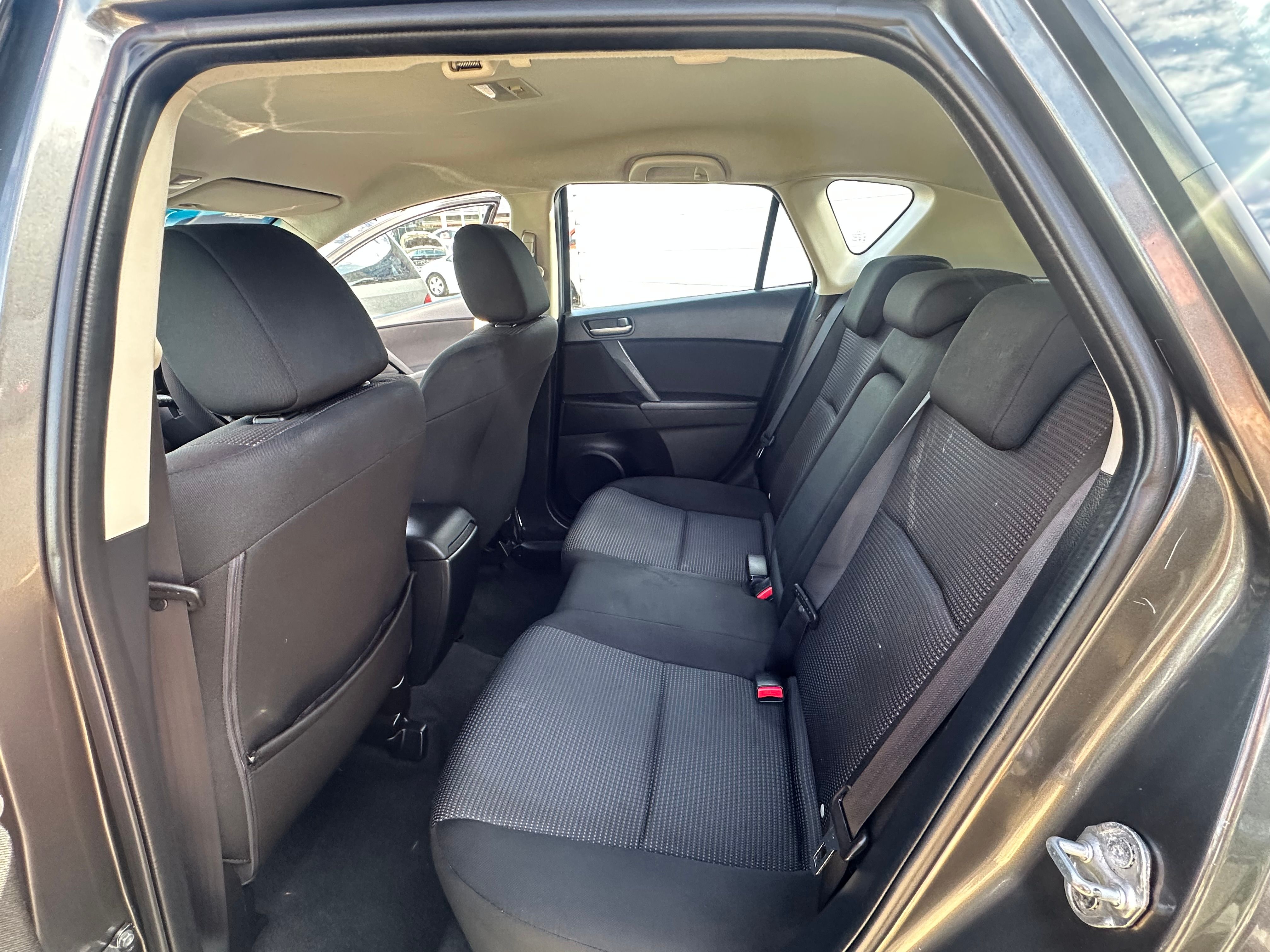 MAZDA  3 AUTOMATIC 4 DOOR HATCH