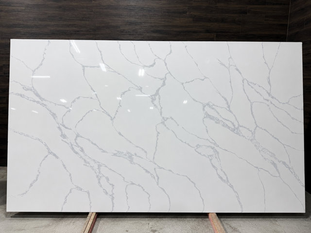 Calacatta Feather White Super Jumbo