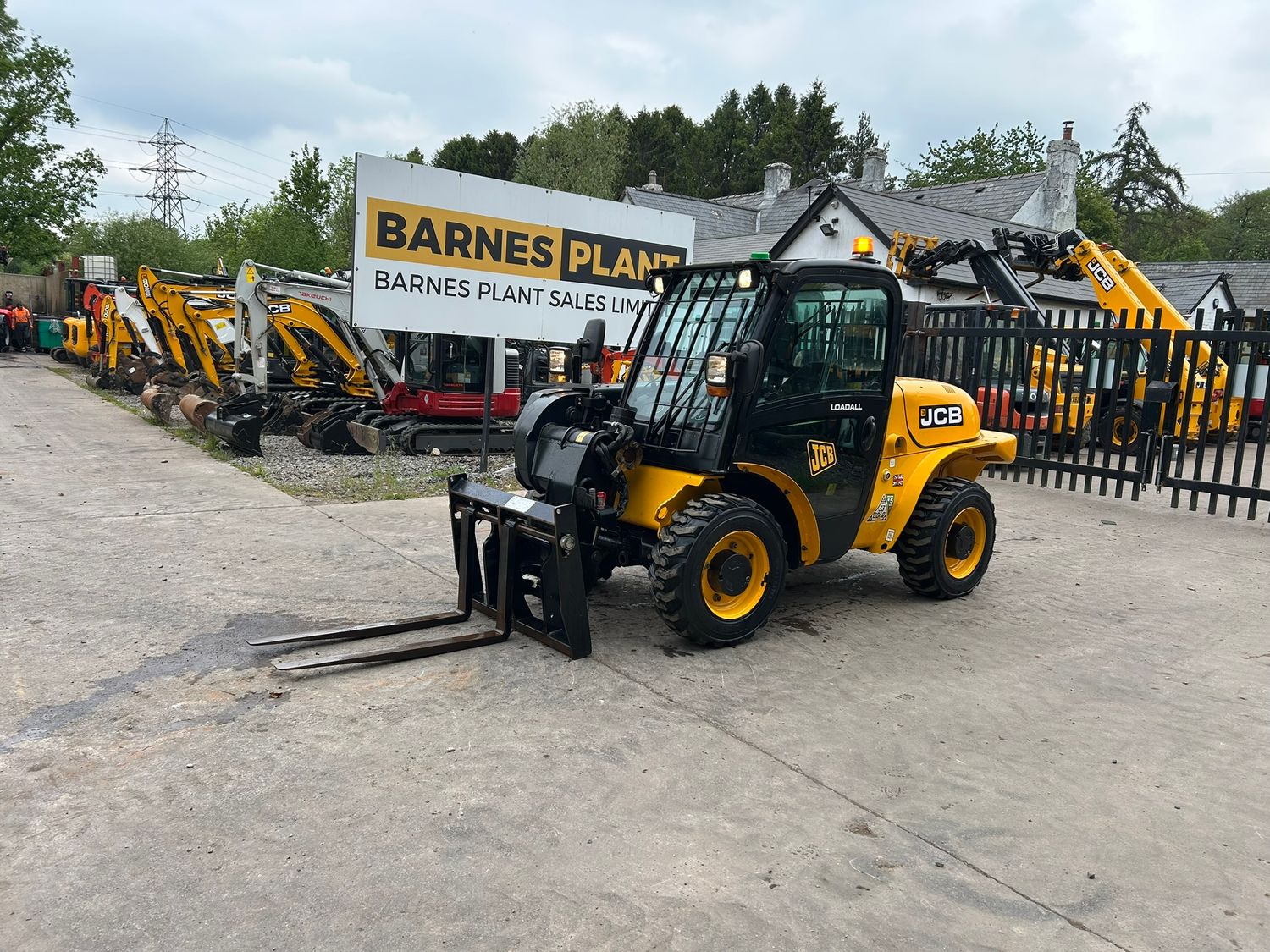2021 JCB 520-40