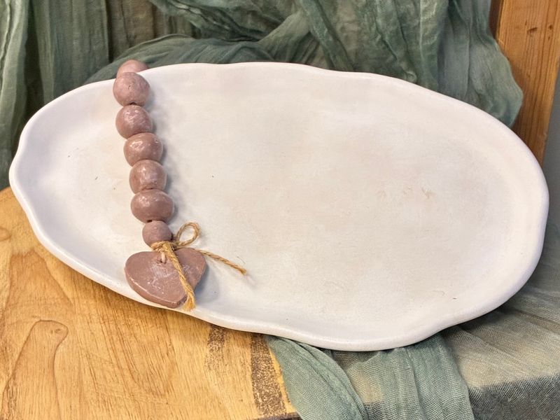 Irregular Oval Cloud Tray, White