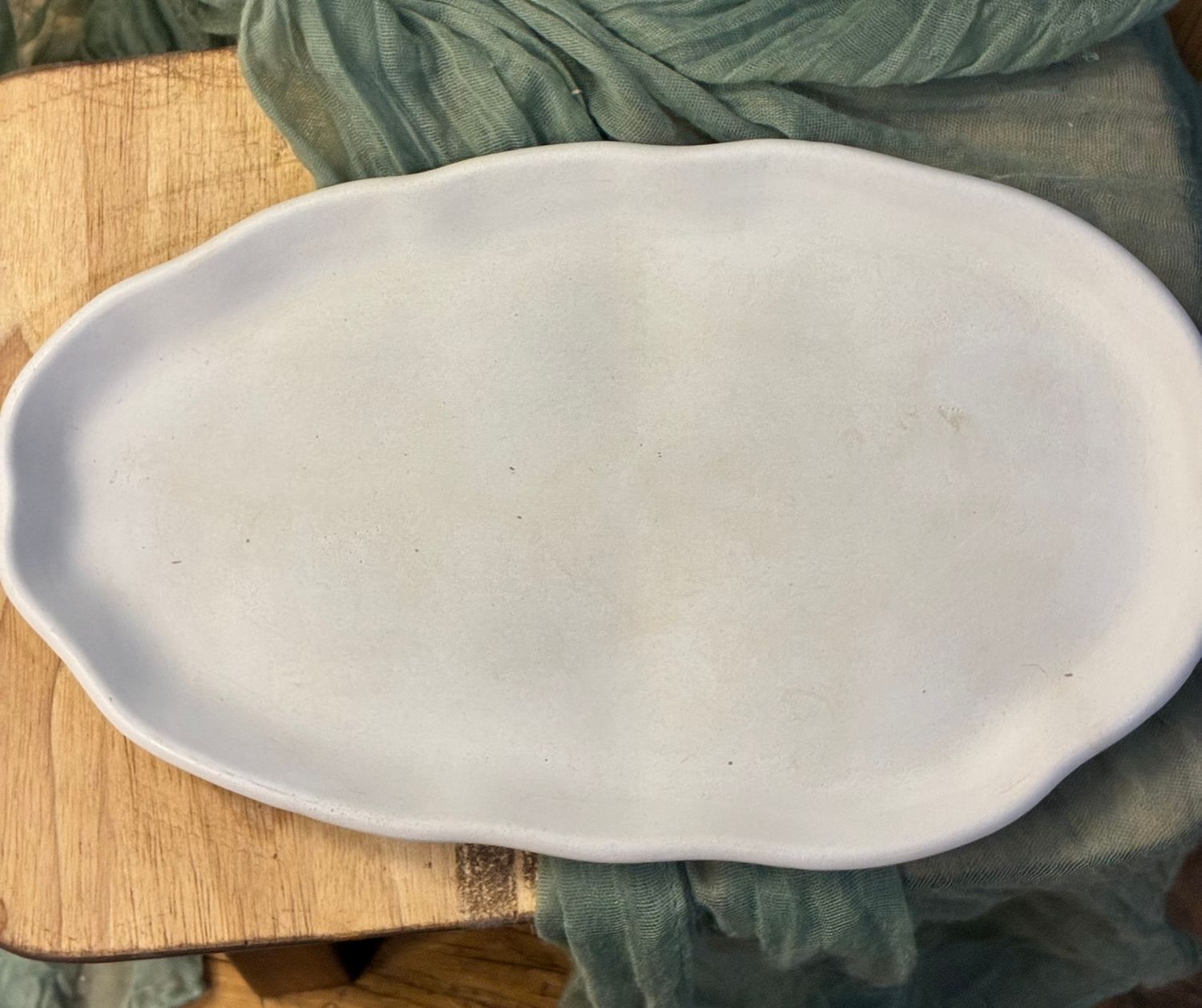 Wavy Edge Tray, White