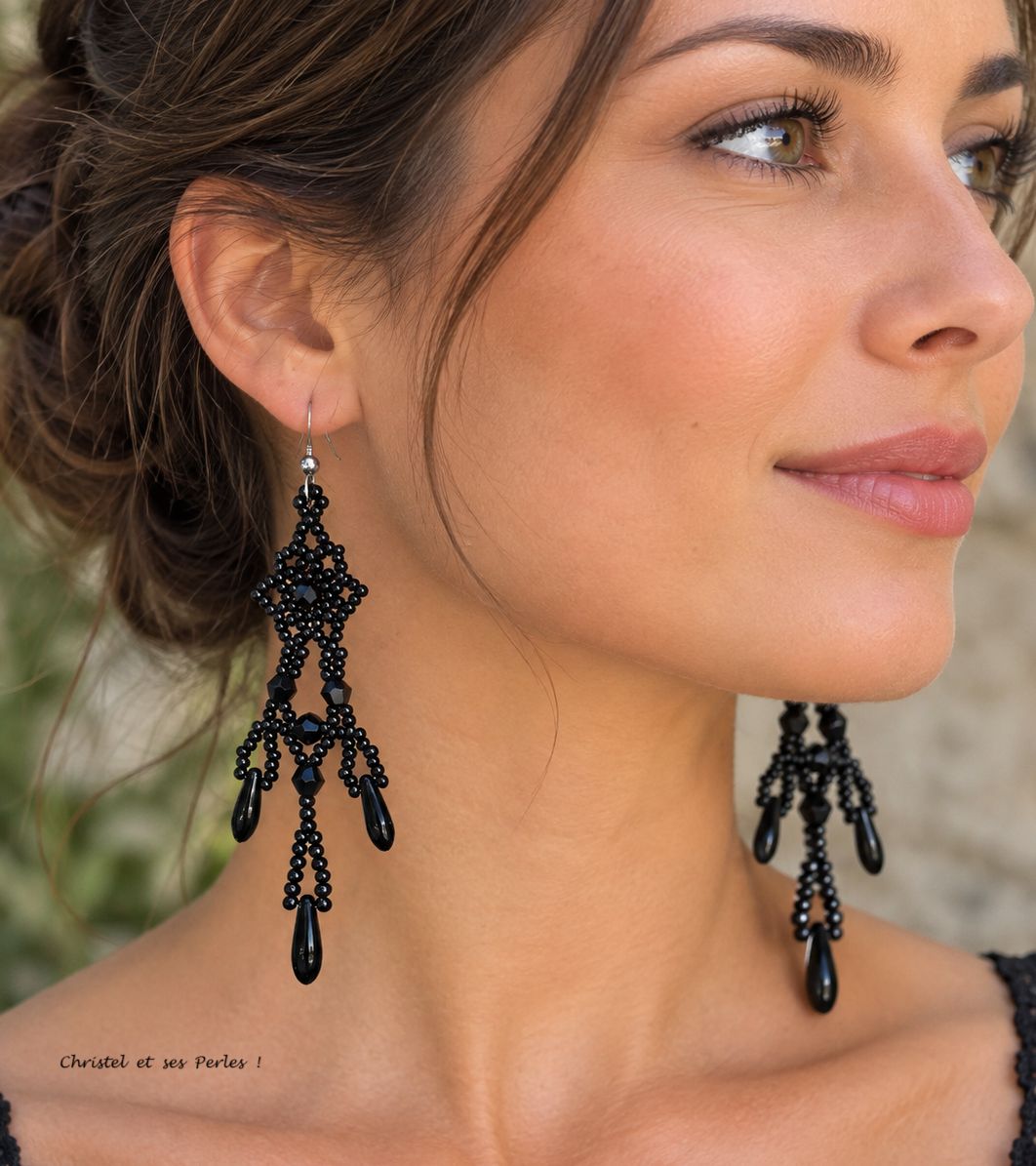 ? Boucles d’oreilles « Élégance Noire » – Bijoux en perles tissées ? Boucles d’oreilles « Élégance Noire » – Bijoux en perles tissées