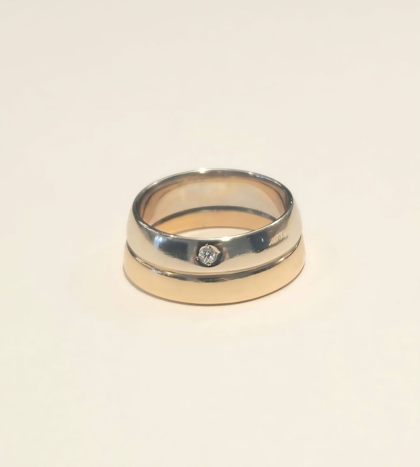 18K GOLD 2 TONE DOUBLE RING WITH 1 DIAMOND