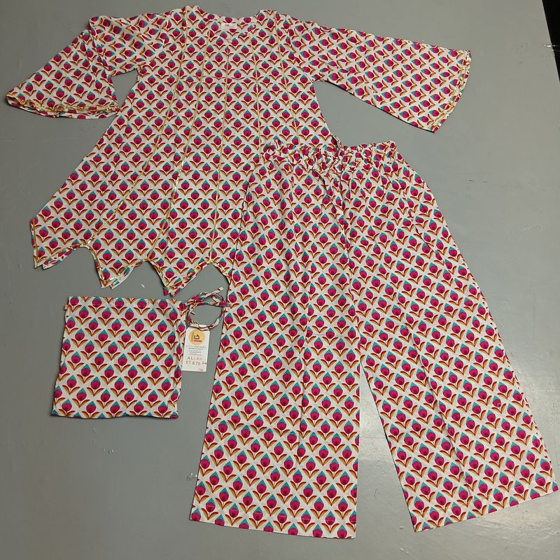 S/M Full Sleeves Round Neck Cotton Kurti Pajamas Set