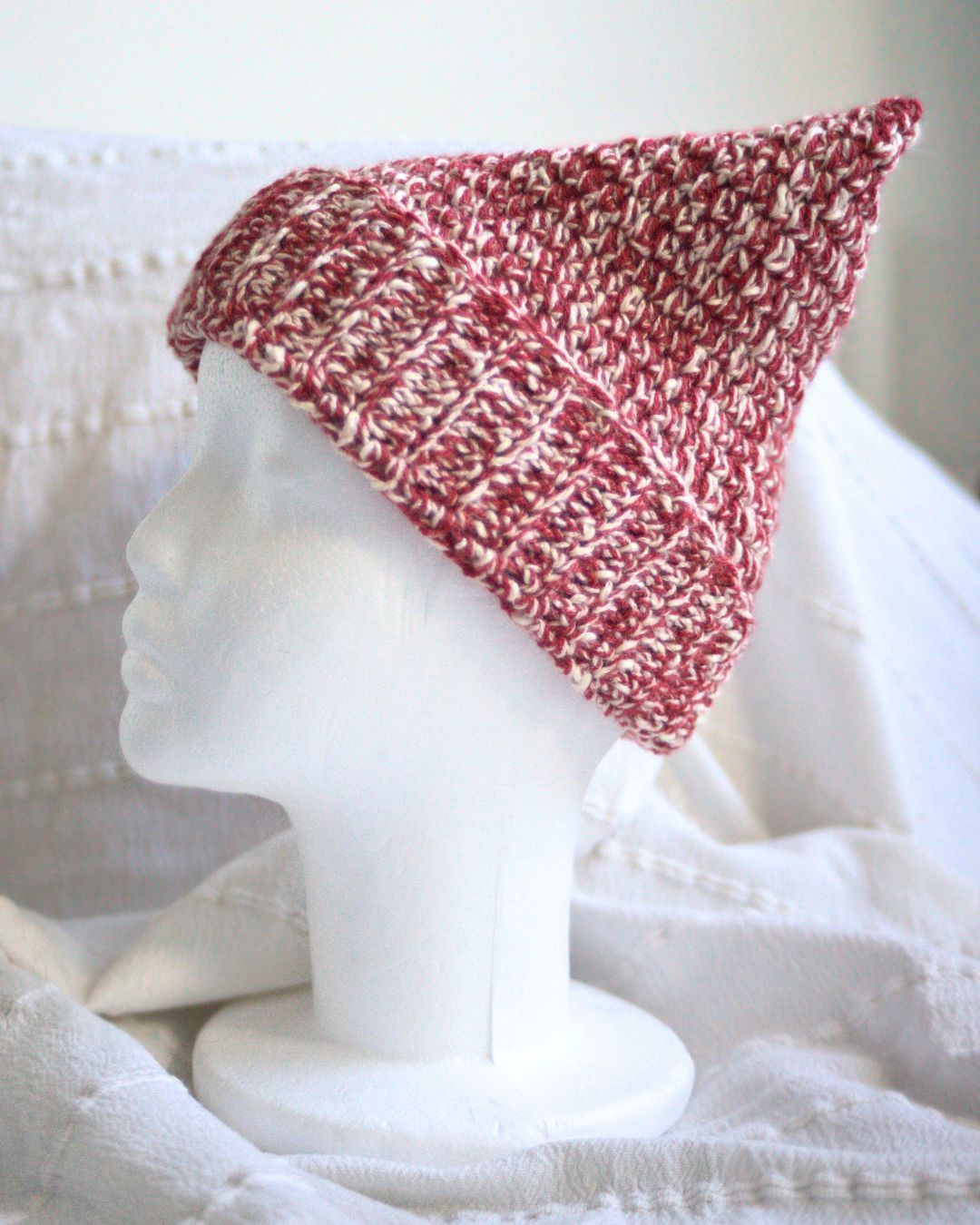 Czapka kot - czerwono biała