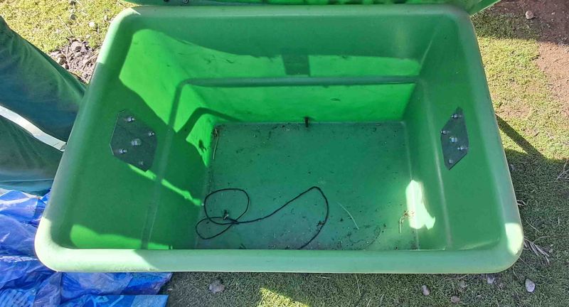 contenedor deposito cadáver cadaver 440 litro animal muerto rueda oveja cordero cabra cabrito cerdo pollo ave ternero ganado