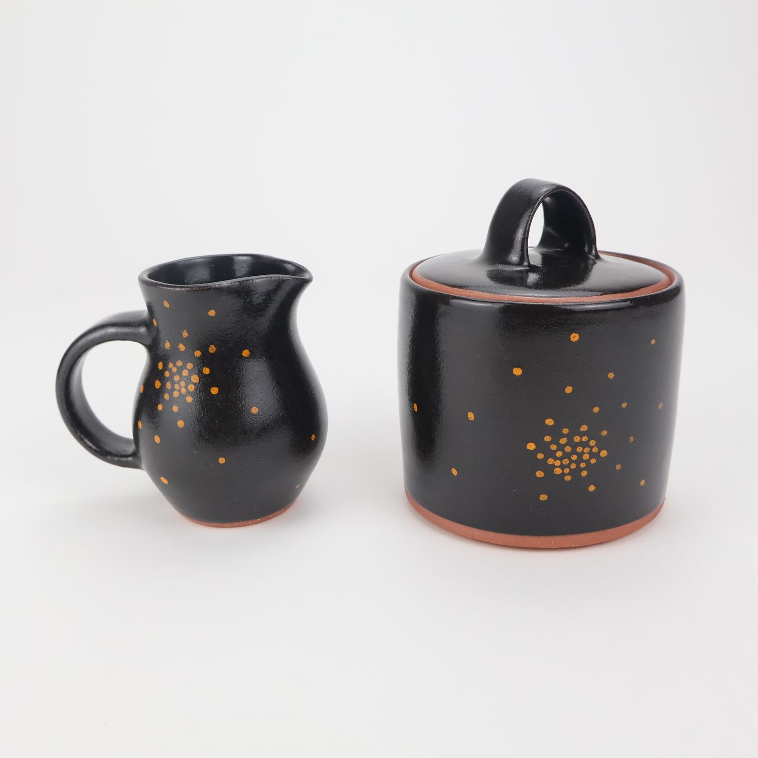 Courtney Murphy, Sugar/cream set, 2