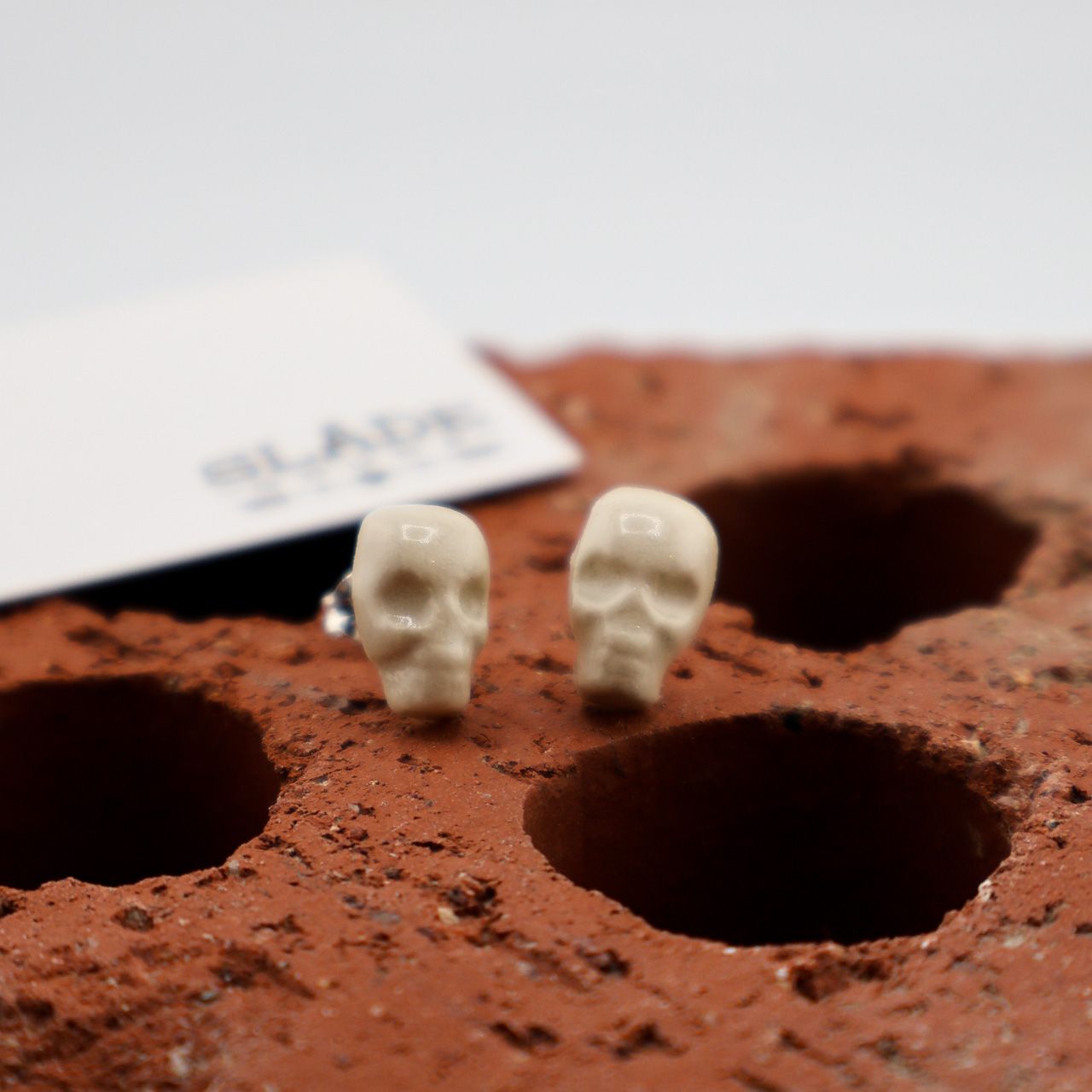 Carly Slade, White Skull