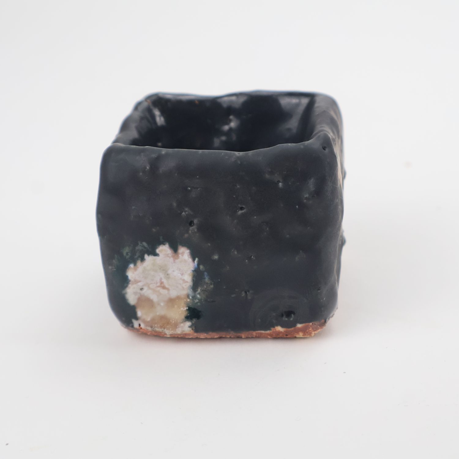 Dante Gambardella, B/w glass