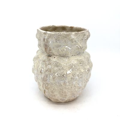 Rebecca Harvey, Bump vase white, 6