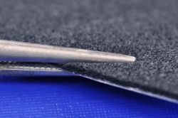 FEUILLE MOUSSE NOIRE 1MM AUTOCOLLANTE - model factory hiro P1175