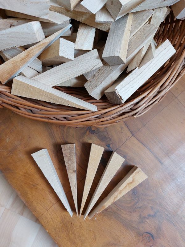 Klin montażowy drewniany dębowy