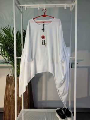 Bluzka asymetryczna długa Wendy Trendy biała