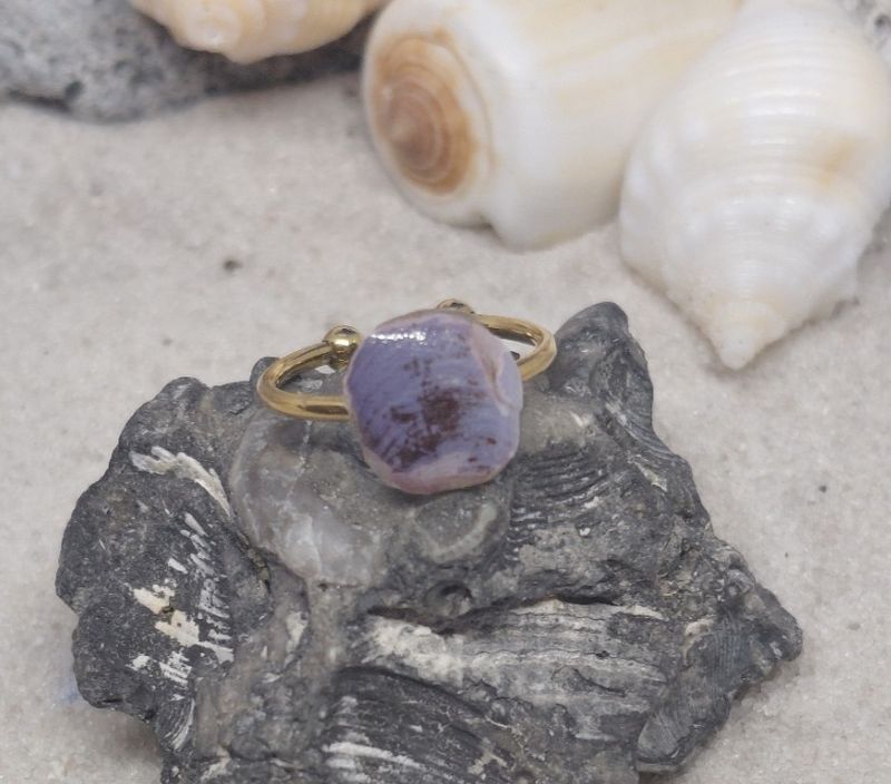 Purple Mussel Fragment Ring