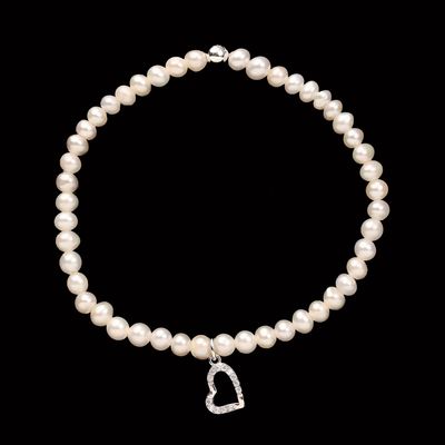 Szív gyöngyös fehér karkötő- édesvízi igazgyöngy Szív gyöngyös fehér karkötő- édesvízi igazgyöngy