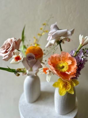 DUO SPRING SYMPHONY  BUD VASES