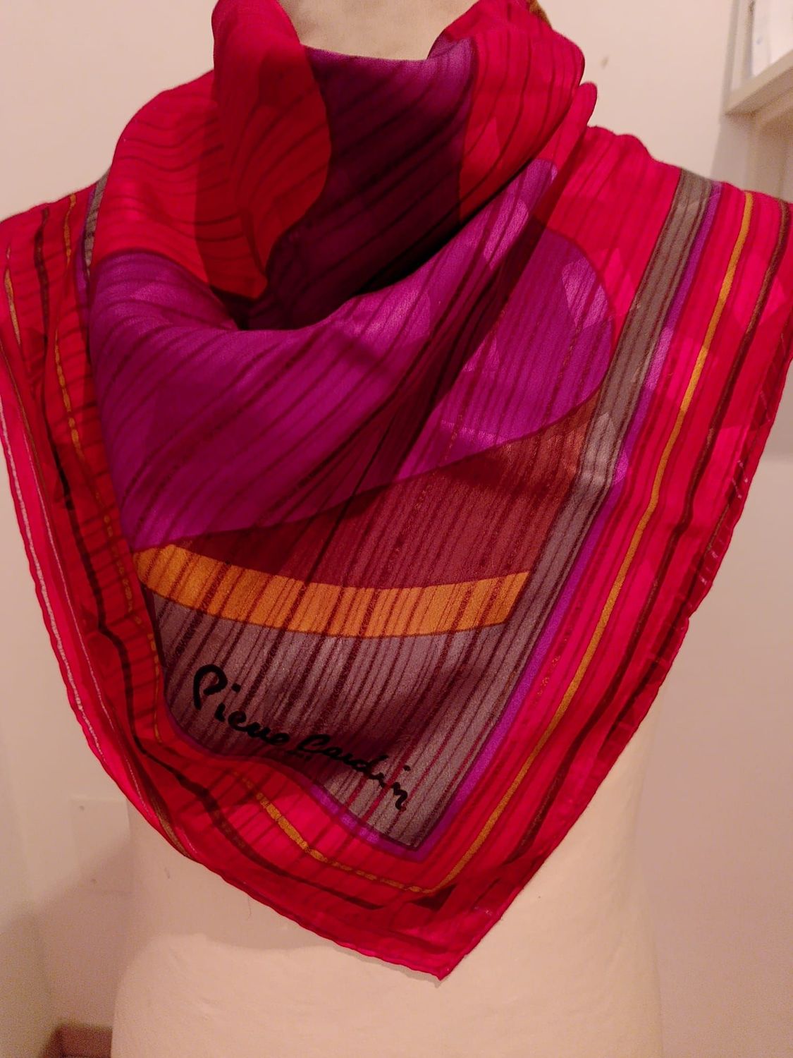 FOULARD PIERRE CARDIN