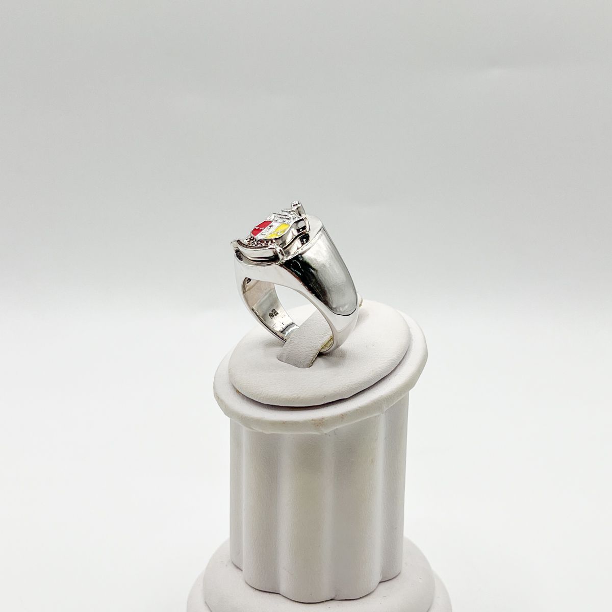 Kappa Round Ring w/ Colored Shield - Large