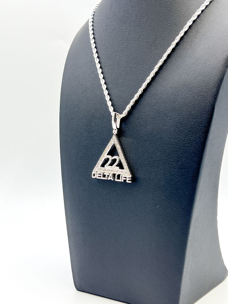 Delta Pyramid Pendant 005 Delta Pyramid Pendant 005