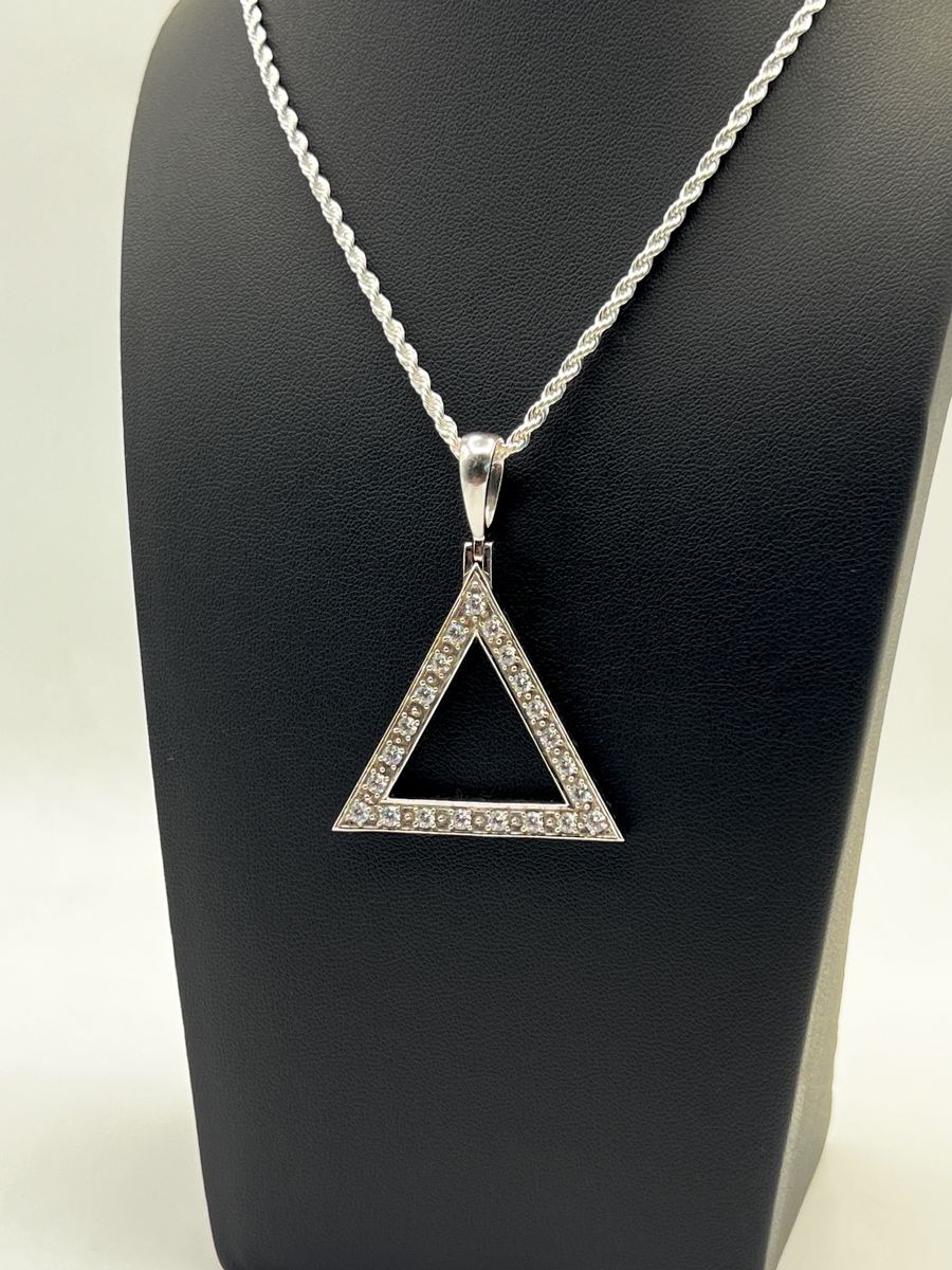 Delta Pyramid Pendant 007