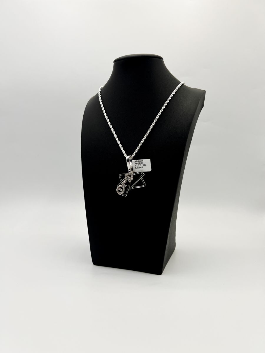 Delta ΔΣΘ Pendant - Medium