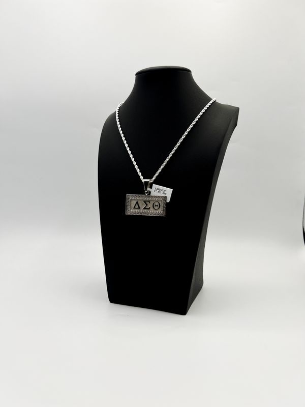 Delta Horizontal Cartouche Pendant