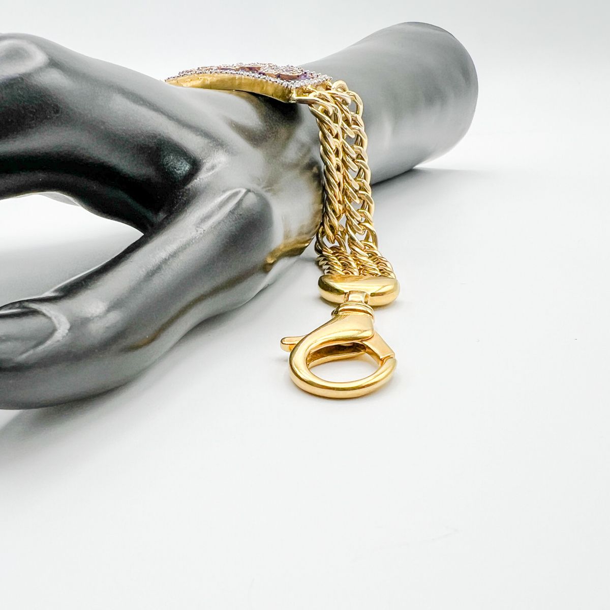 Omega Psi Phi (ΩΨΦ) Symbol Bracelet w Purple Background