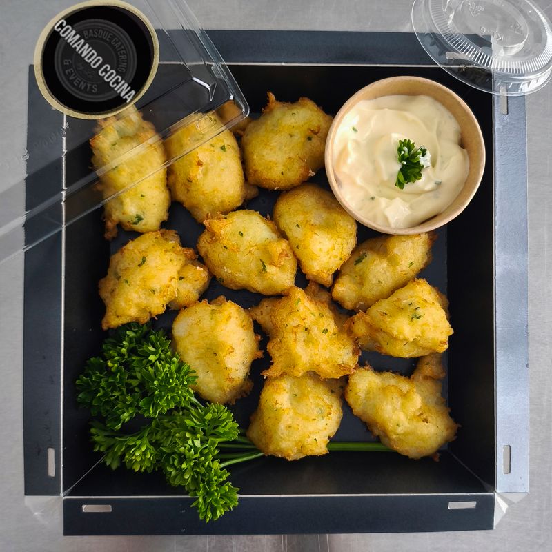 Pack Caja Buñuelos de Bacalao con Alioli / 12 Unidades