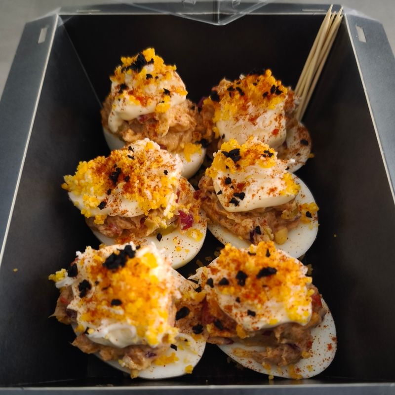 Pack Caja Huevos rellenos de Atún / 6 Unidades
