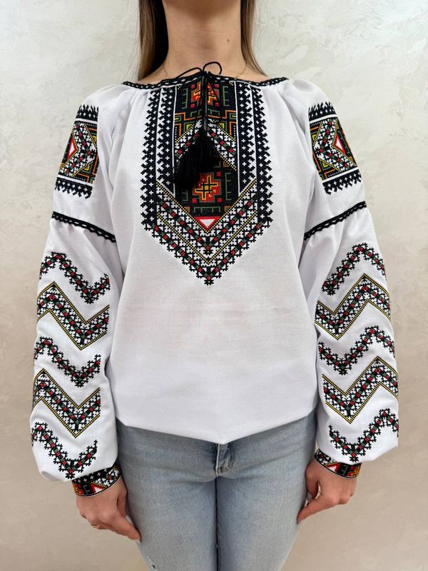 Вишиванка, жіноча вишивана блузка на домотканому полотні (Арт. 03774)