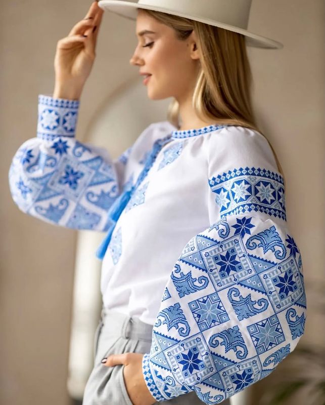 Вишиванка, жіноча вишивана блузка на домотканому полотні (Арт. 03784)