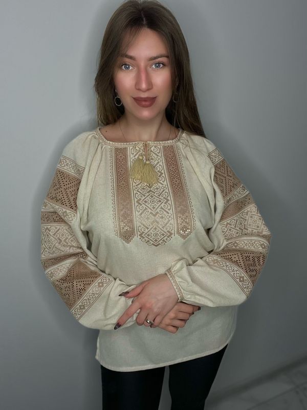 Вишиванка, жіноча вишивана блузка на сірому домотканому полотні (Арт. 03799)