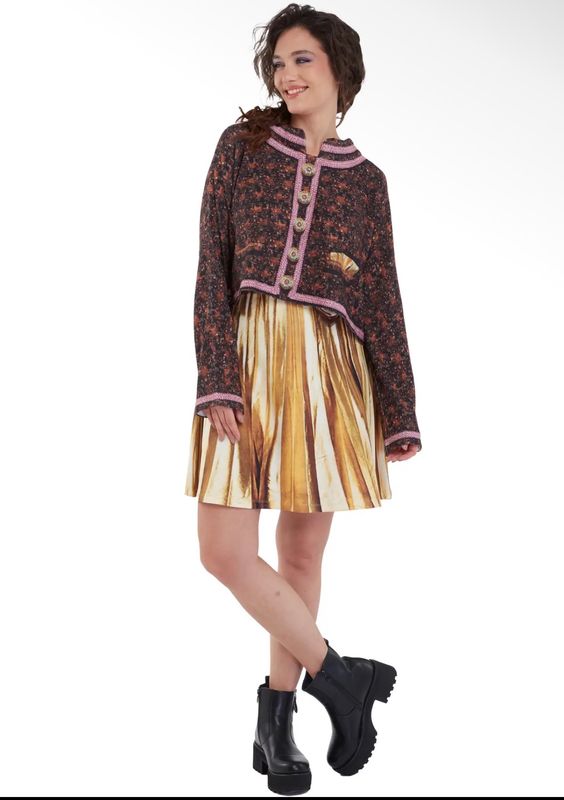 IPNG By Wild Curves: Chocolate Factory Illusion Blouse T-Mini