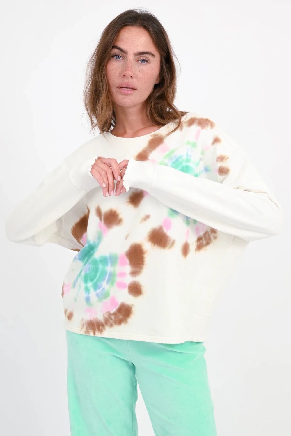 LOVE JOY VICTORY SWEATER ROSE BATIK