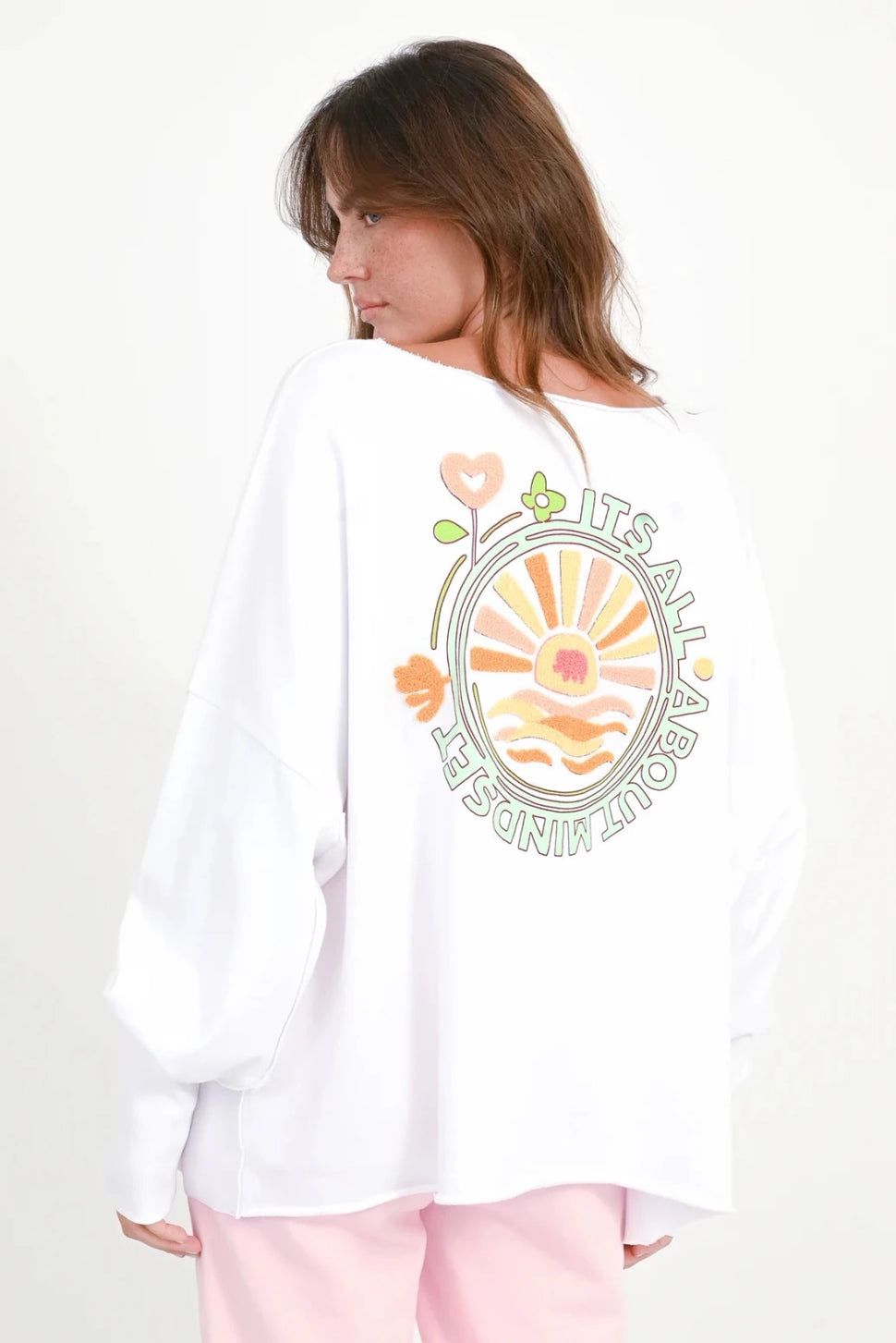 LOVE JOY VICTORY SWEATER HILDA