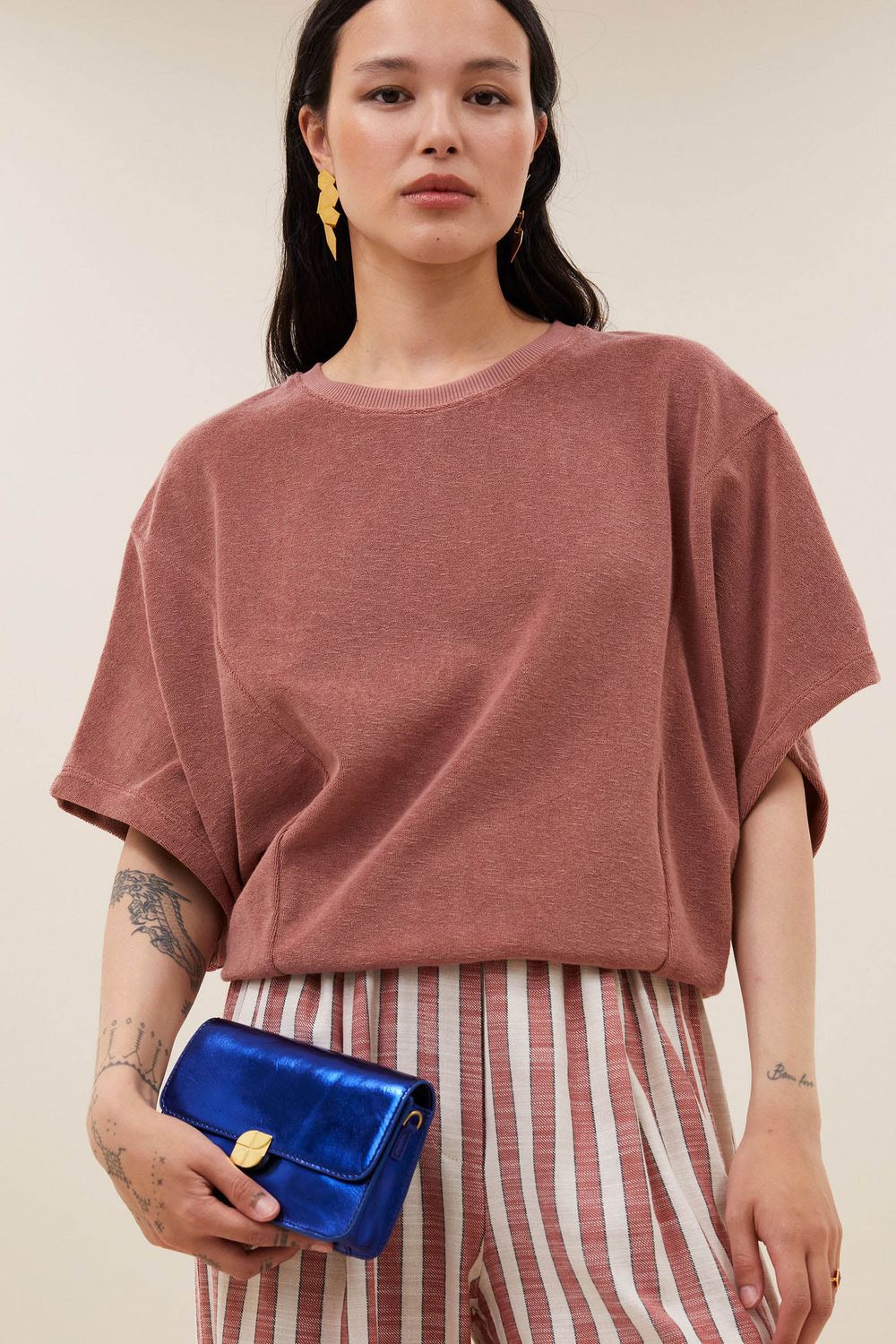 BY-BAR TOP NUKI SLOB