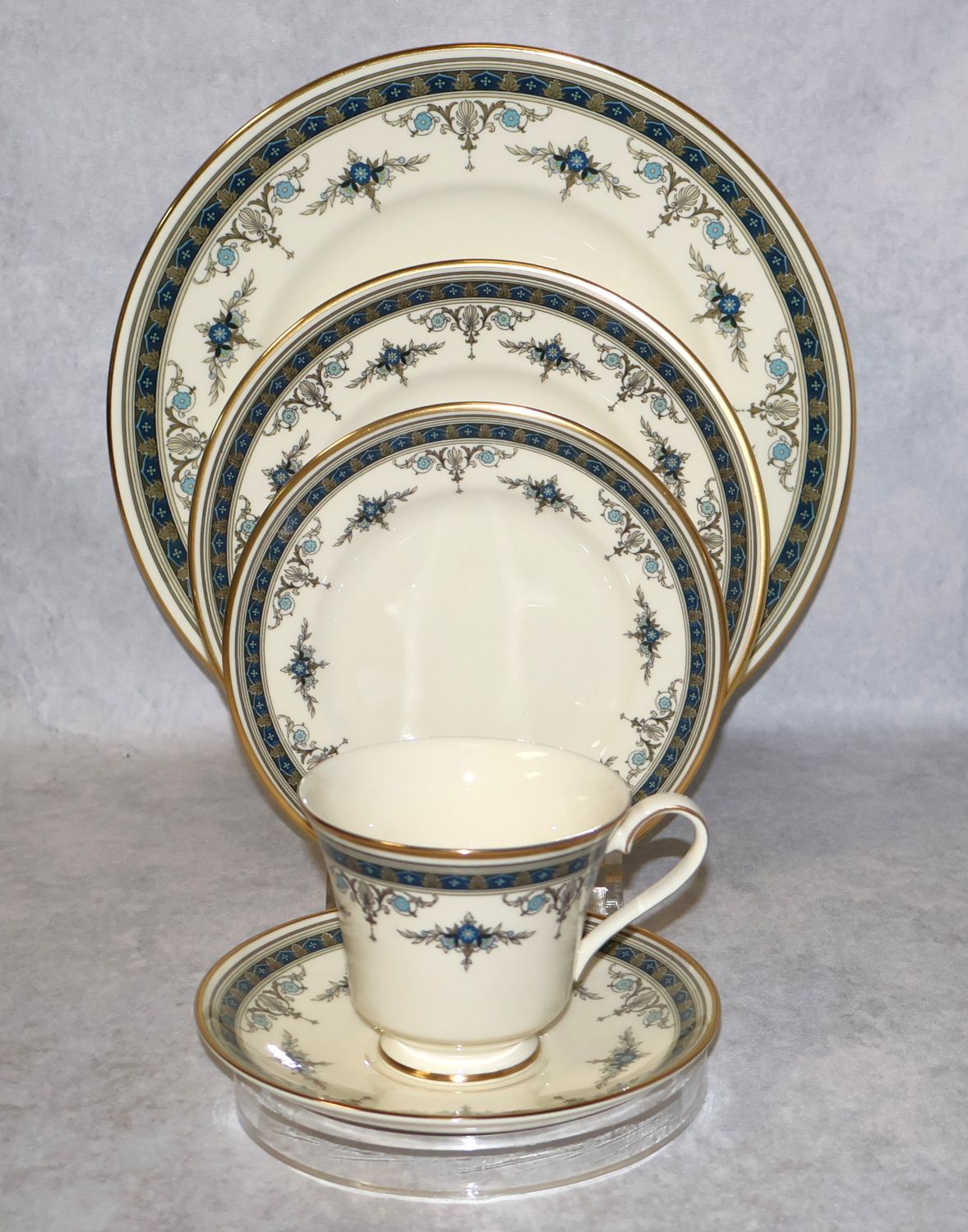 Minton Grasmere Blue 5-Piece Place Setting | Multiple Sets Available
