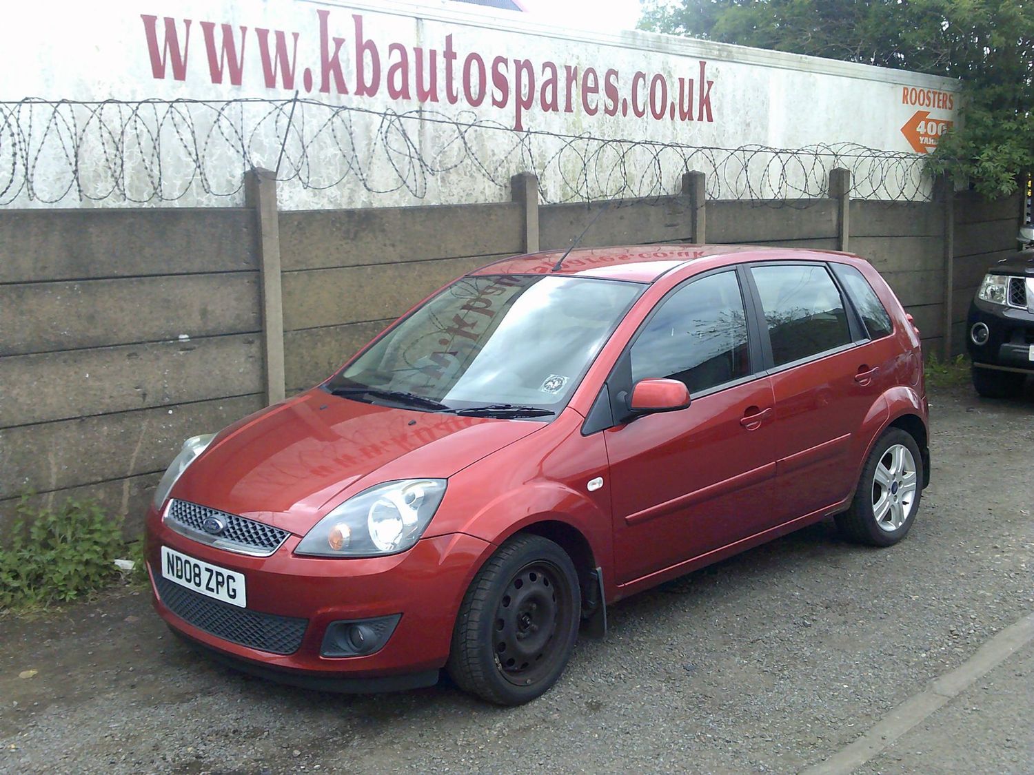 ford fiesta 2008 1.25 p breaking for spares..click for infoi
