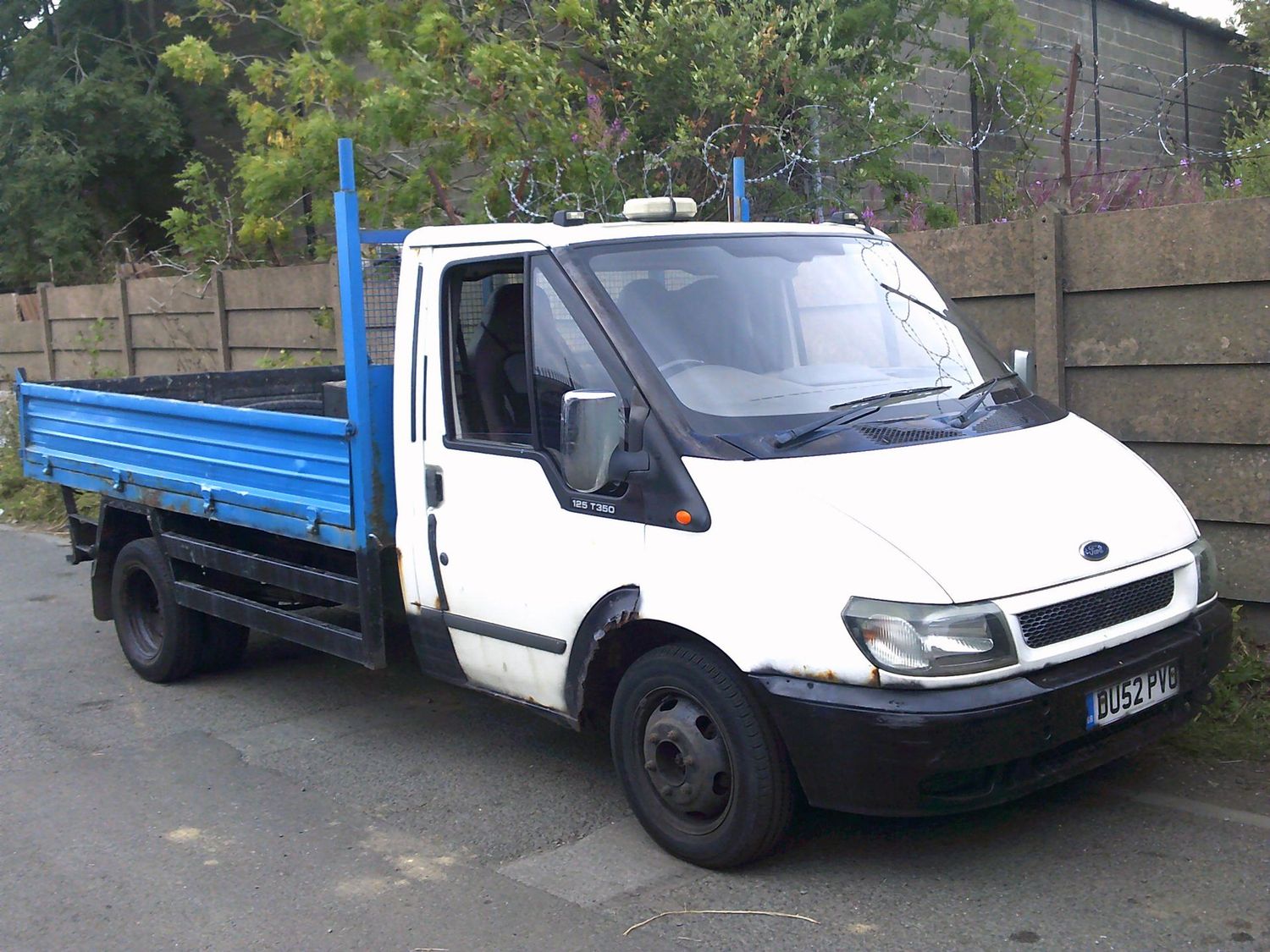 ford transit 2002 2.4 tddi breaking for spares..click for info ford transit 2002 2.4 tddi breaking for spares..click for info
