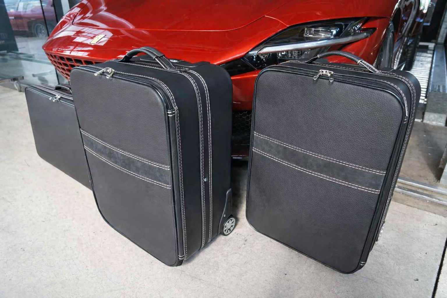 Roadsterbag kofferset Ferrari Roma Coupé + zilverwitte stiknaden (3-dlg)