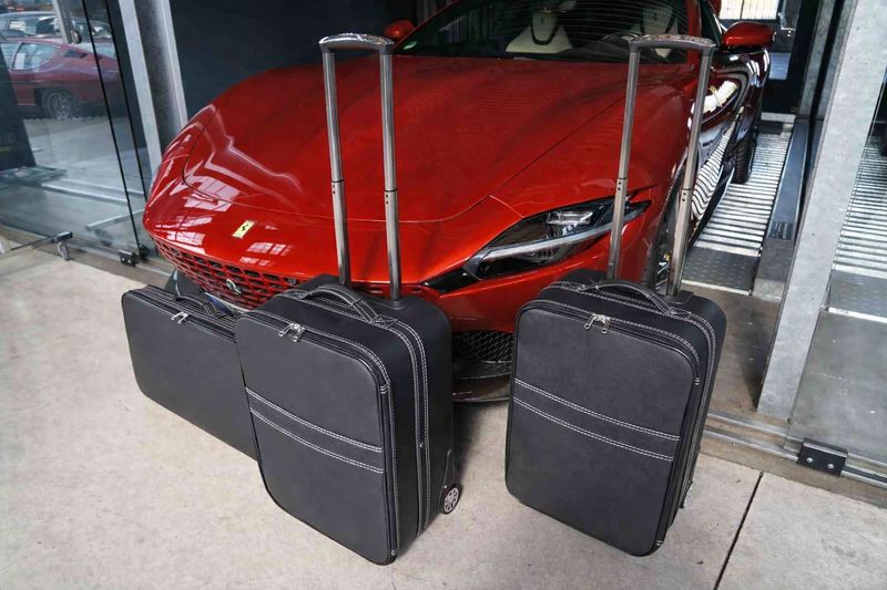 Roadsterbag suitcase set Ferrari Roma + Silverwhite seams (3-pcs)