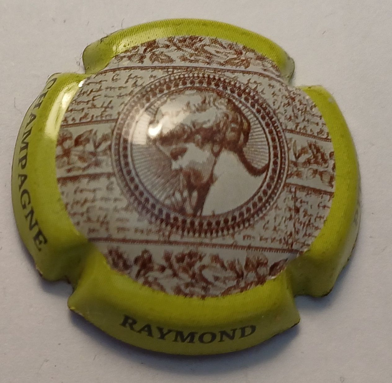 BELLE CAPSULE CHAMPAGNE PITOIS RAYMOND REF N° 2d  NEWS