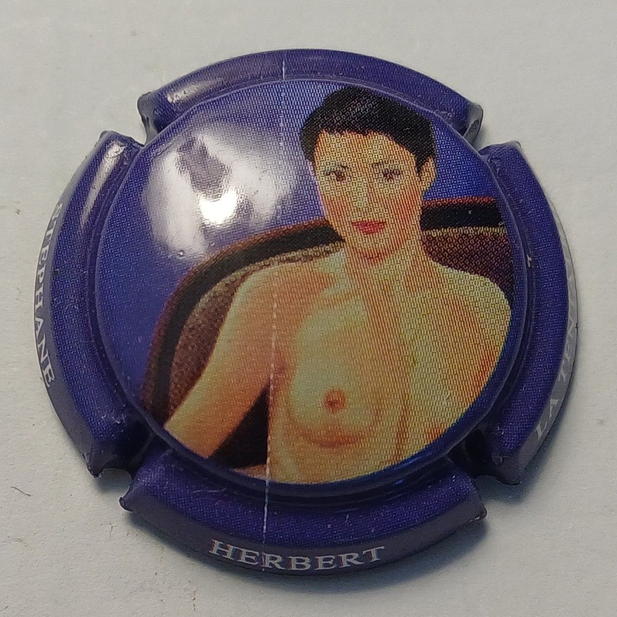 BELLE CAPSULE CHAMPAGNE HERBERT STEPHANE REF N°33 NEWS