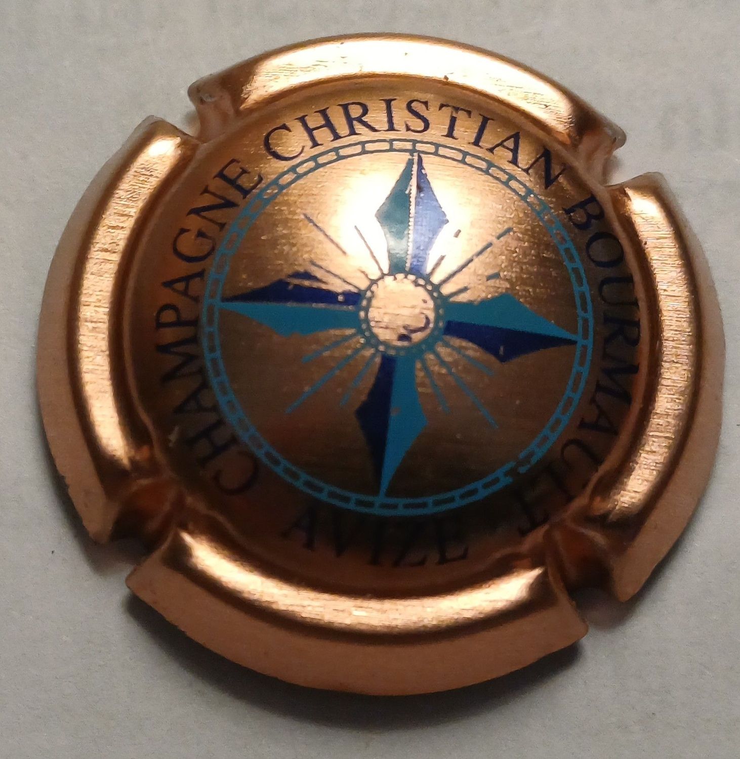 BELLE CAPSULE CHAMPAGNE BOURMAULT CHRISTIAN REF N°10 NEWS