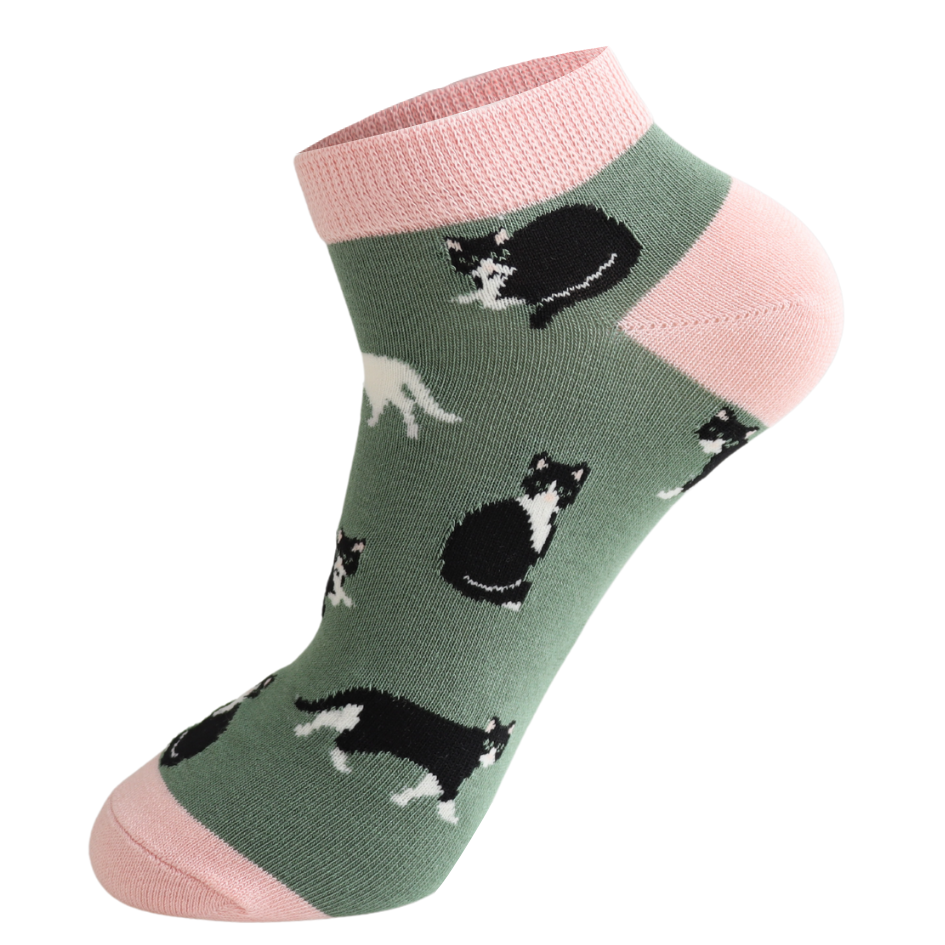 Miss Sparrow Cats Trainer Socks Green