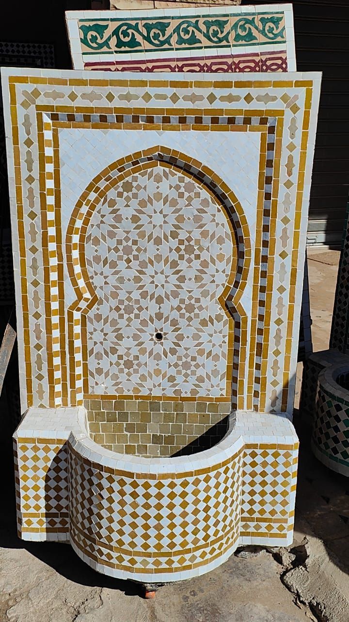 Fuente Árabe Najwa 125 x 80