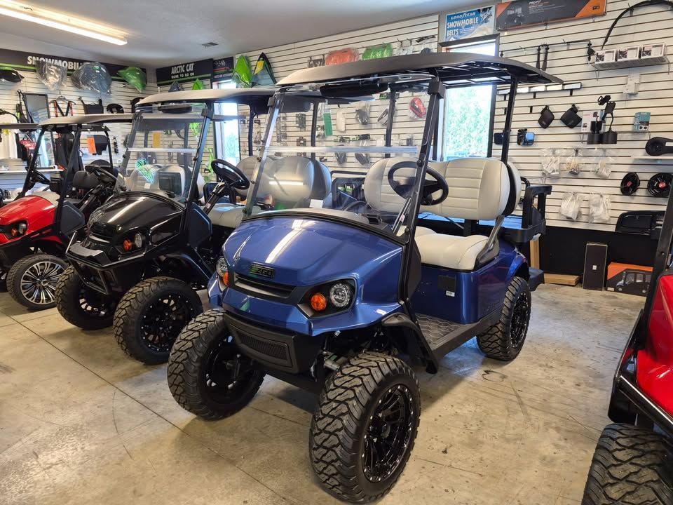 ​2026 E-Z-Go Express 4⚡Electric Blue