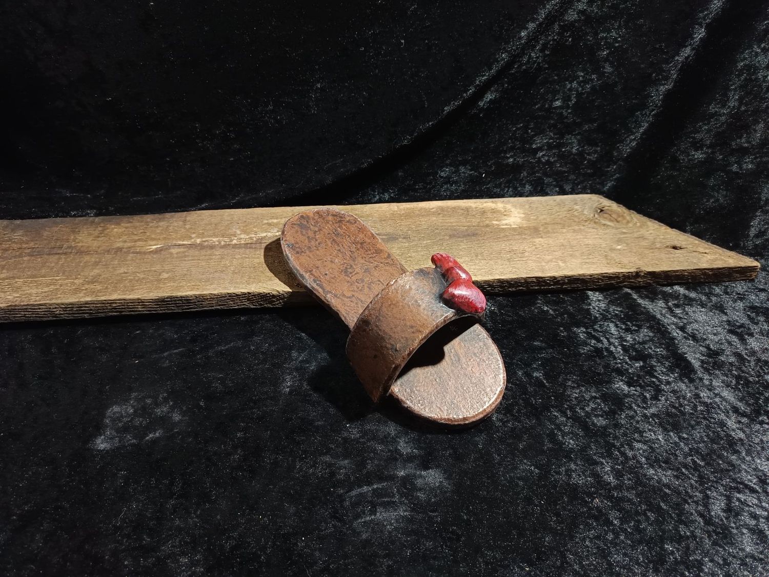 Lederschlappen "Schleife"