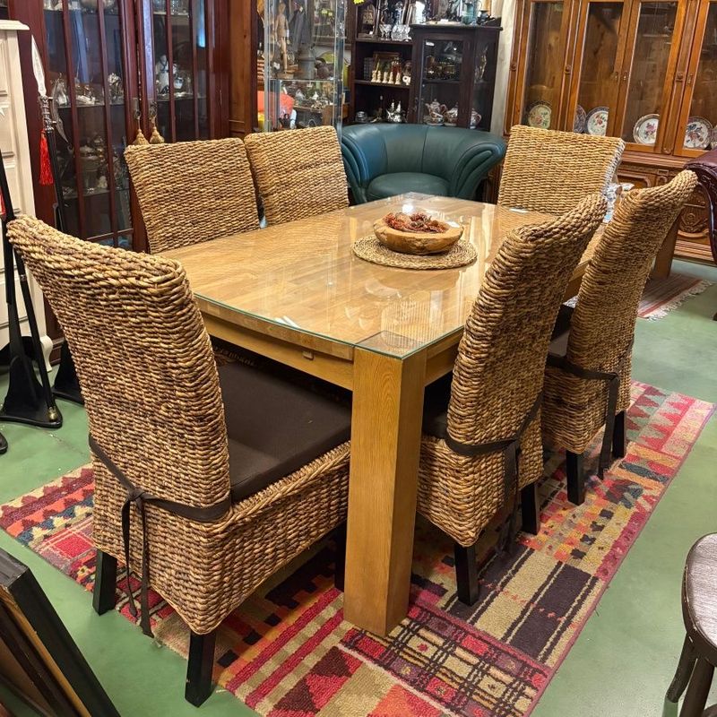 Mesa Comedor de Roble con Sillas