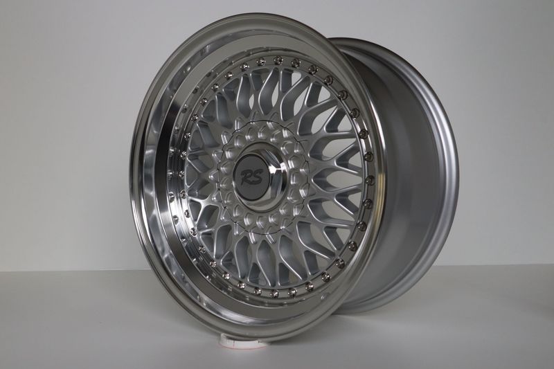 BSX RS Limited 7,5 + 8,5x17 mit Tüv LK 5x112 in Silber